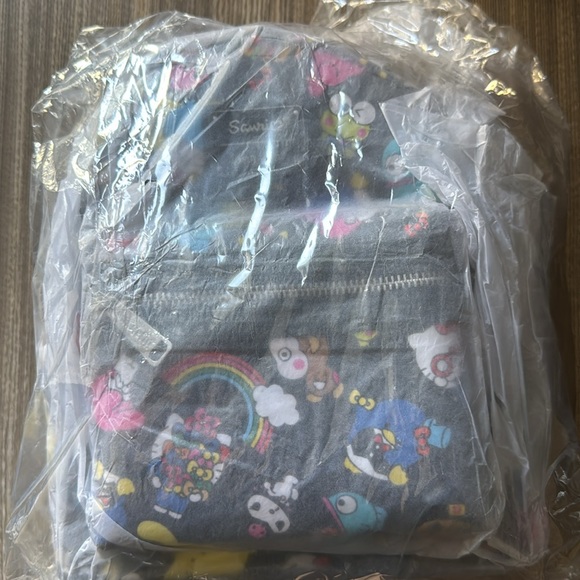 Sanrio Loungefly backpack - Picture 2 of 6